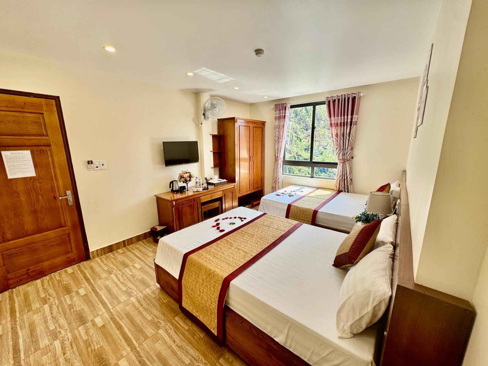 Thang Long Hotel Chan Chau Bagian luar foto