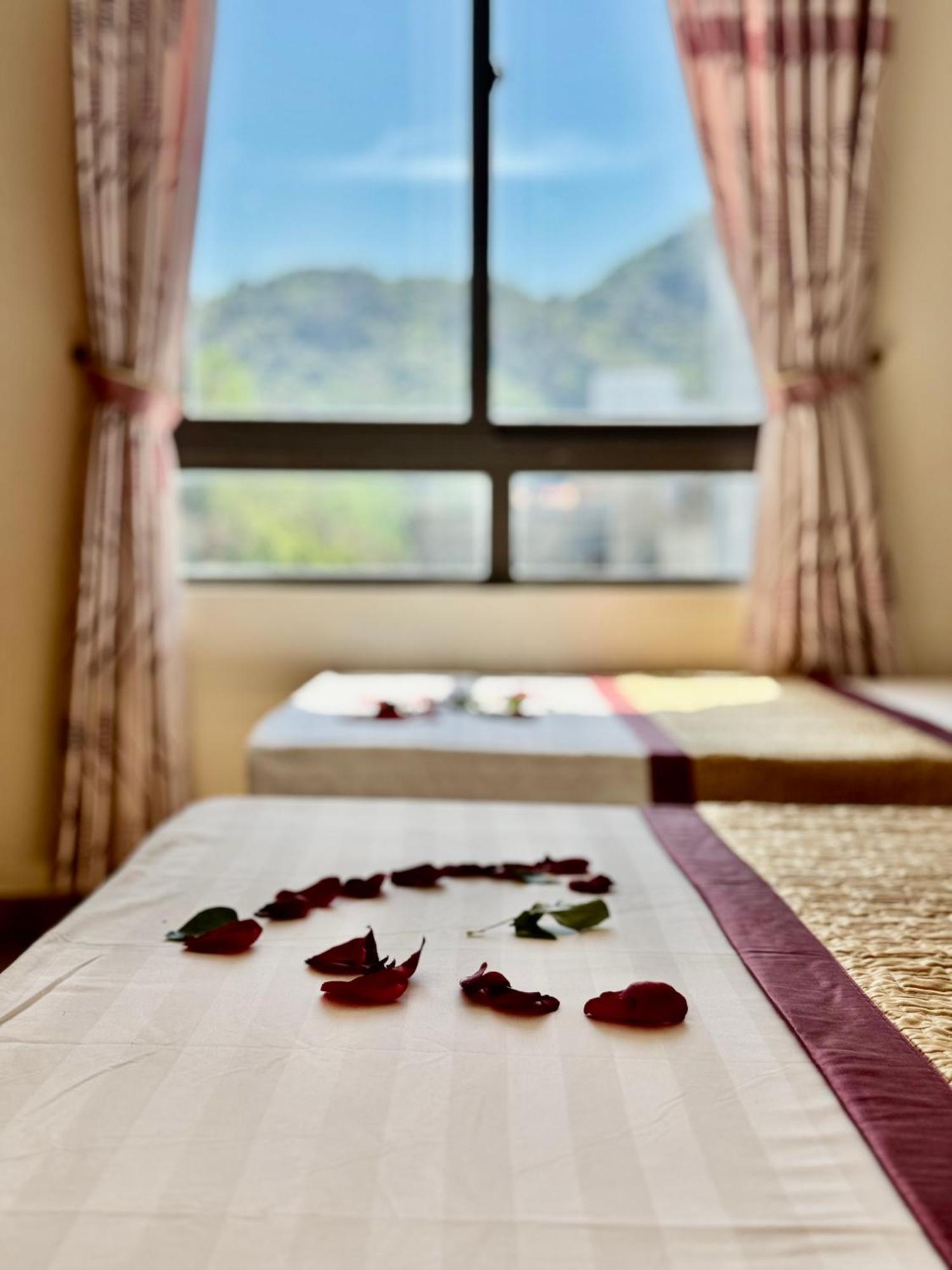 Thang Long Hotel Chan Chau Bagian luar foto